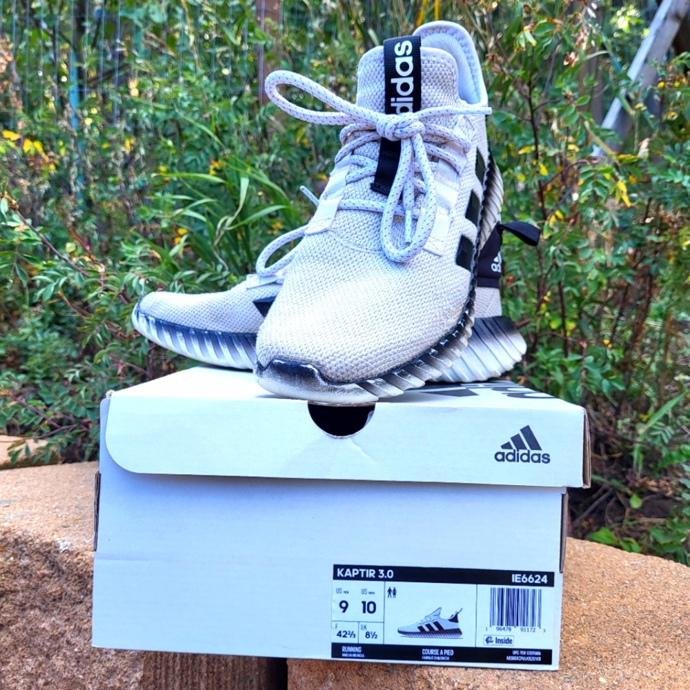 Men's Addidas Kaptir 3.0 Size 9